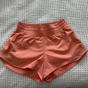 Lululemon Athletica hotty Hot 2.5 inch Coral Shorts